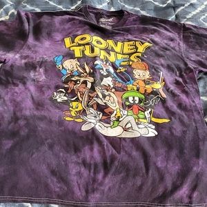 Looney tunes shirt..new